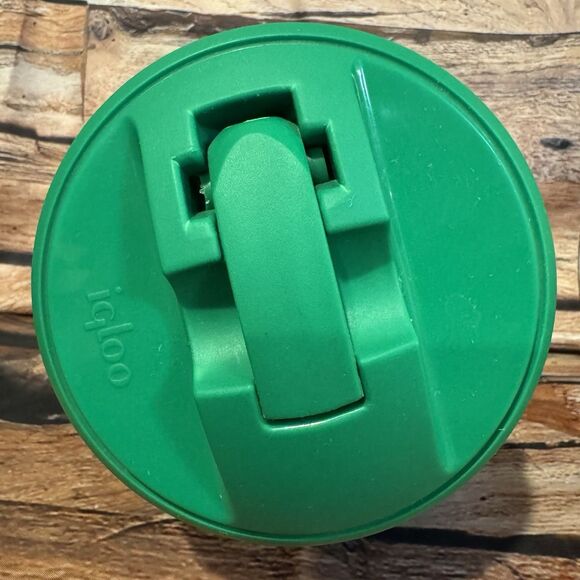 Vintage Pioneer Seed Corn Igloo 1/2 Gal Water Jug Cooler Green Farm Advertising - Picture 5 of 9